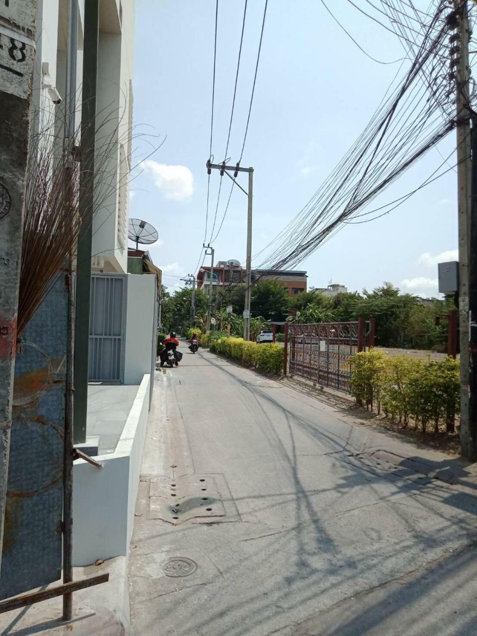 Teak Villa Bangkok Kültér fotó