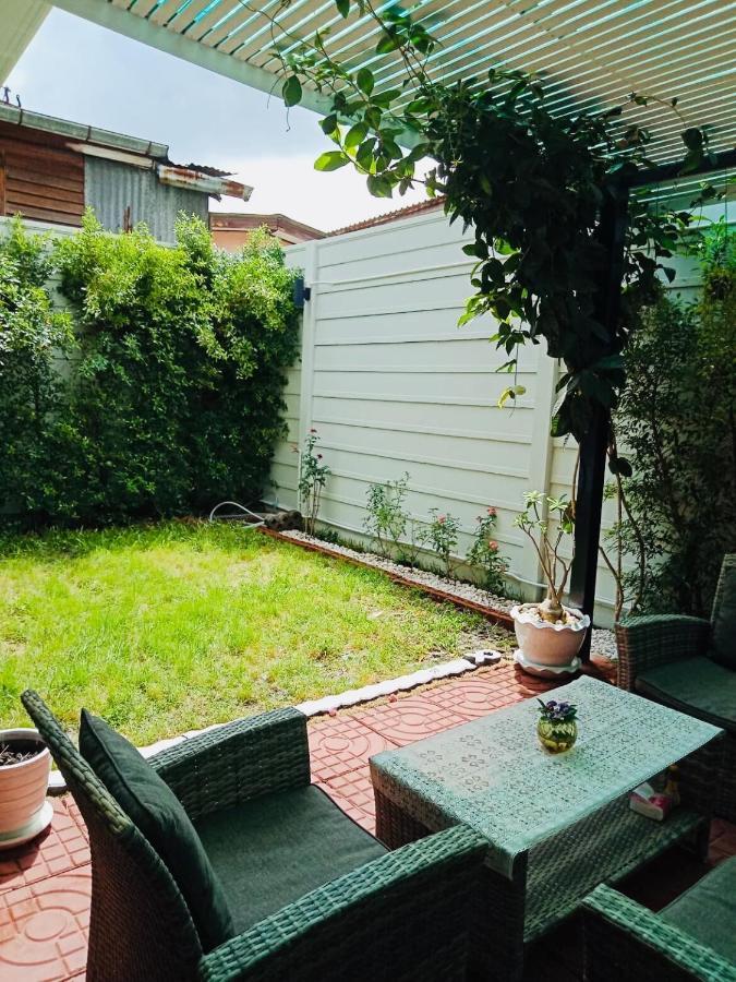 Teak Villa Bangkok Kültér fotó