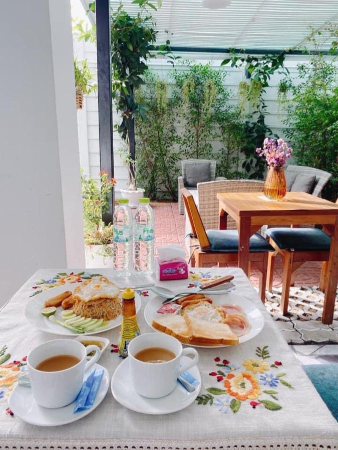 Teak Villa Bangkok Kültér fotó