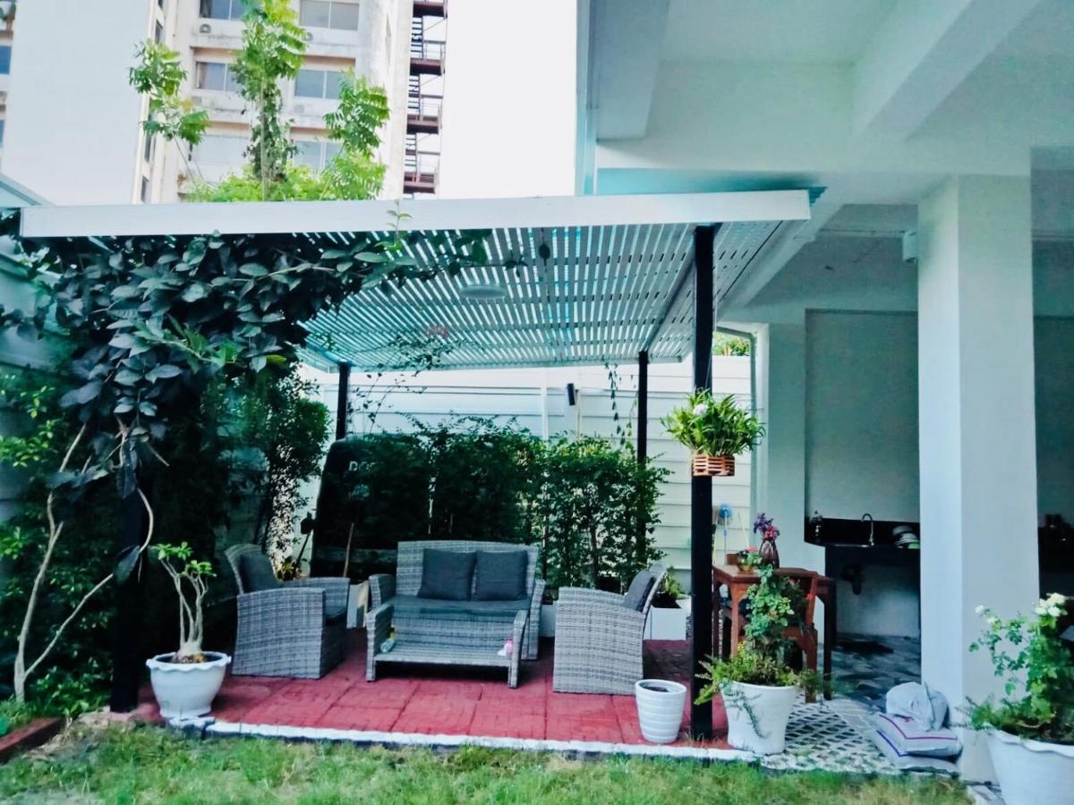 Teak Villa Bangkok Kültér fotó